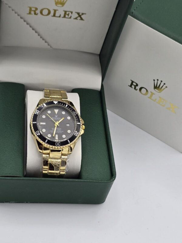 Montre ROLEX SUBMARINER