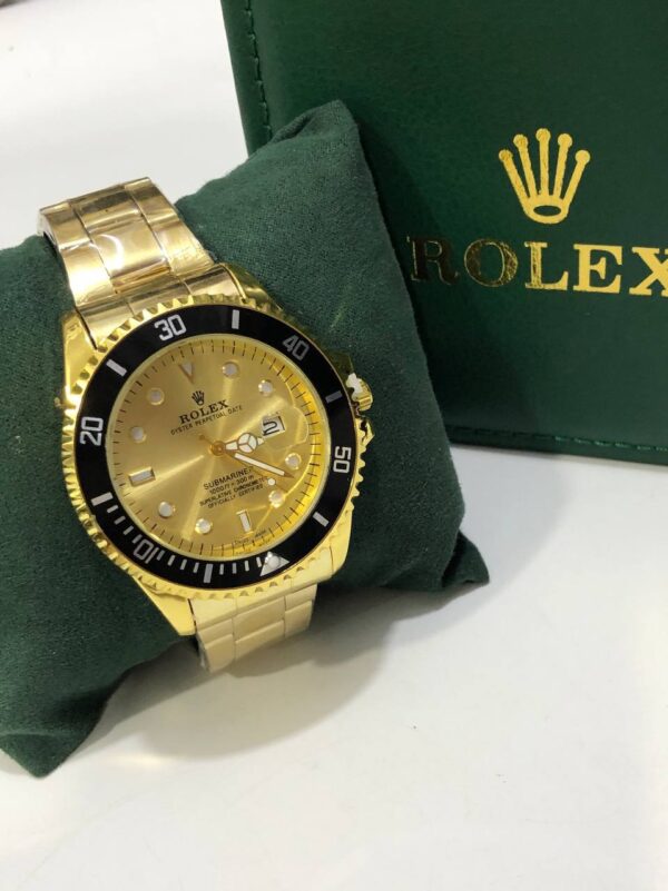 Montre ROLEX SUBMARINER