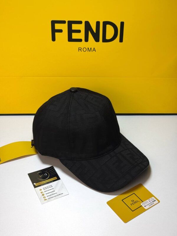 Casquette FENDI